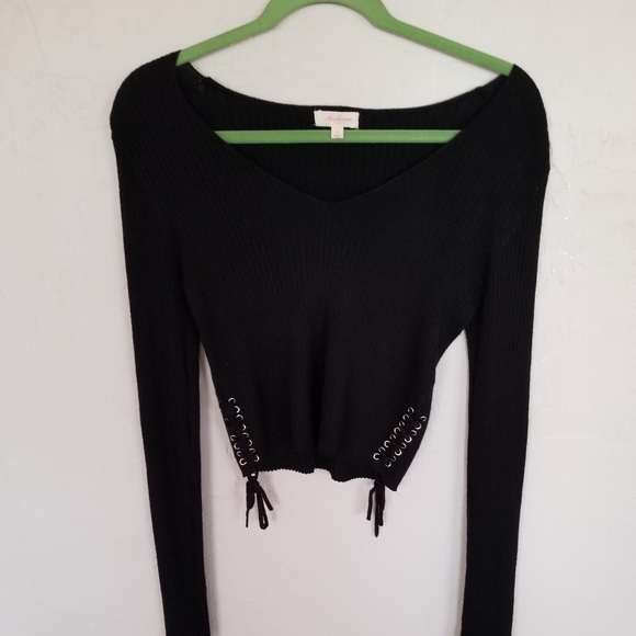Ambiance Sweaters - ❤ Ambiance cropped ribbed sweater w/lace up detail